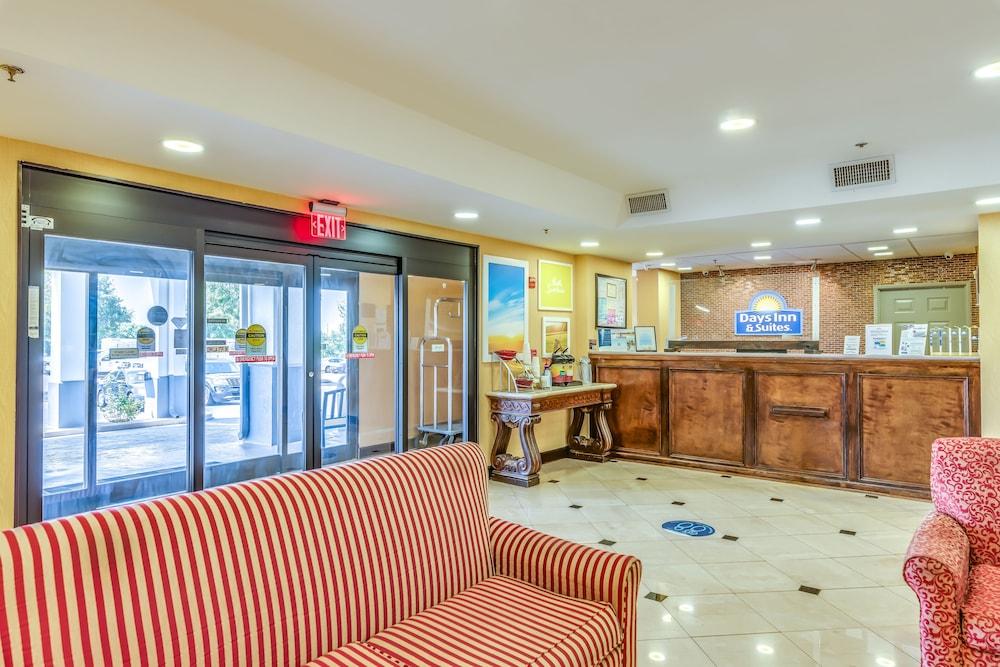 Days Inn & Suites By Wyndham Prattville-Montgomery Εξωτερικό φωτογραφία