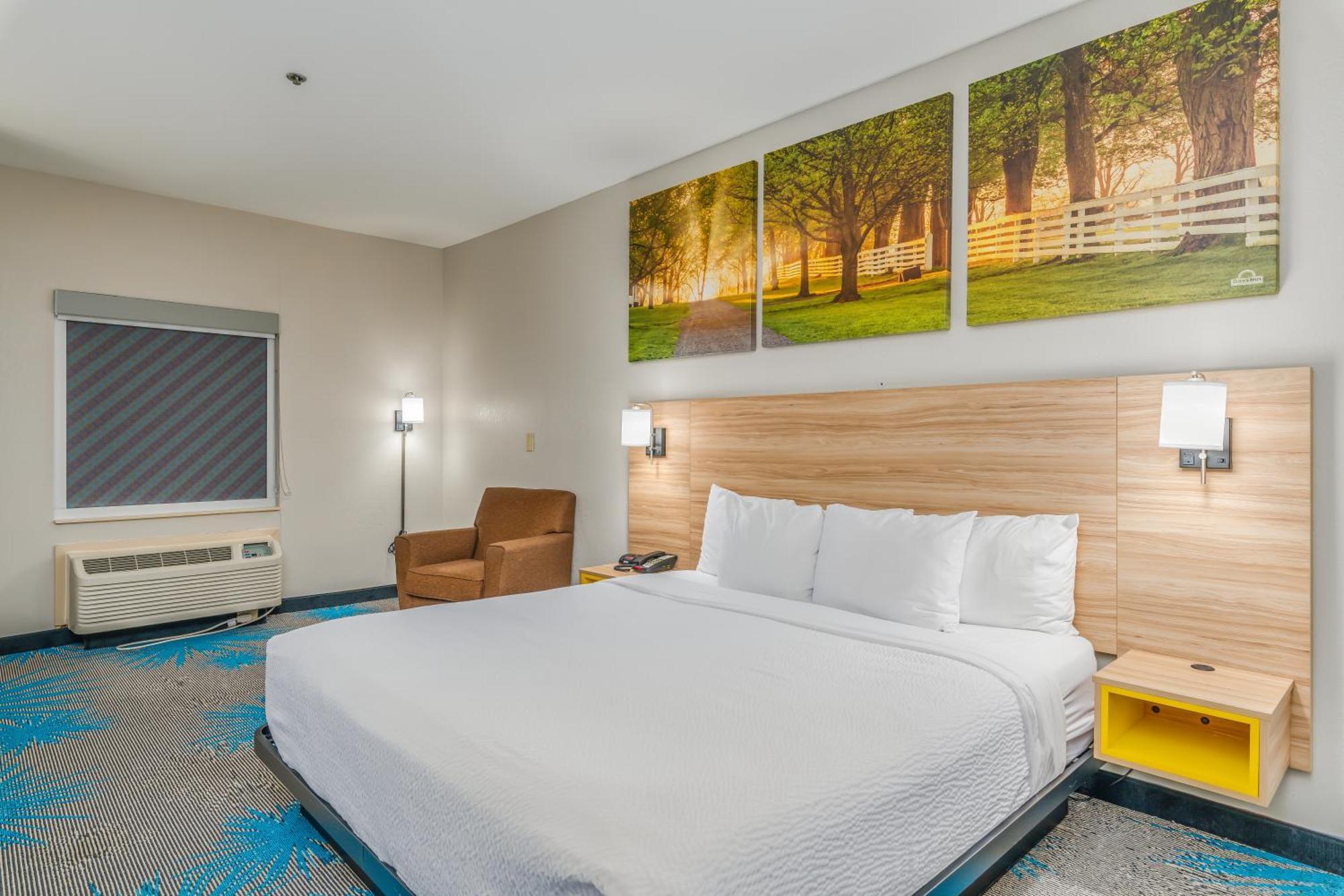 Days Inn & Suites By Wyndham Prattville-Montgomery Εξωτερικό φωτογραφία