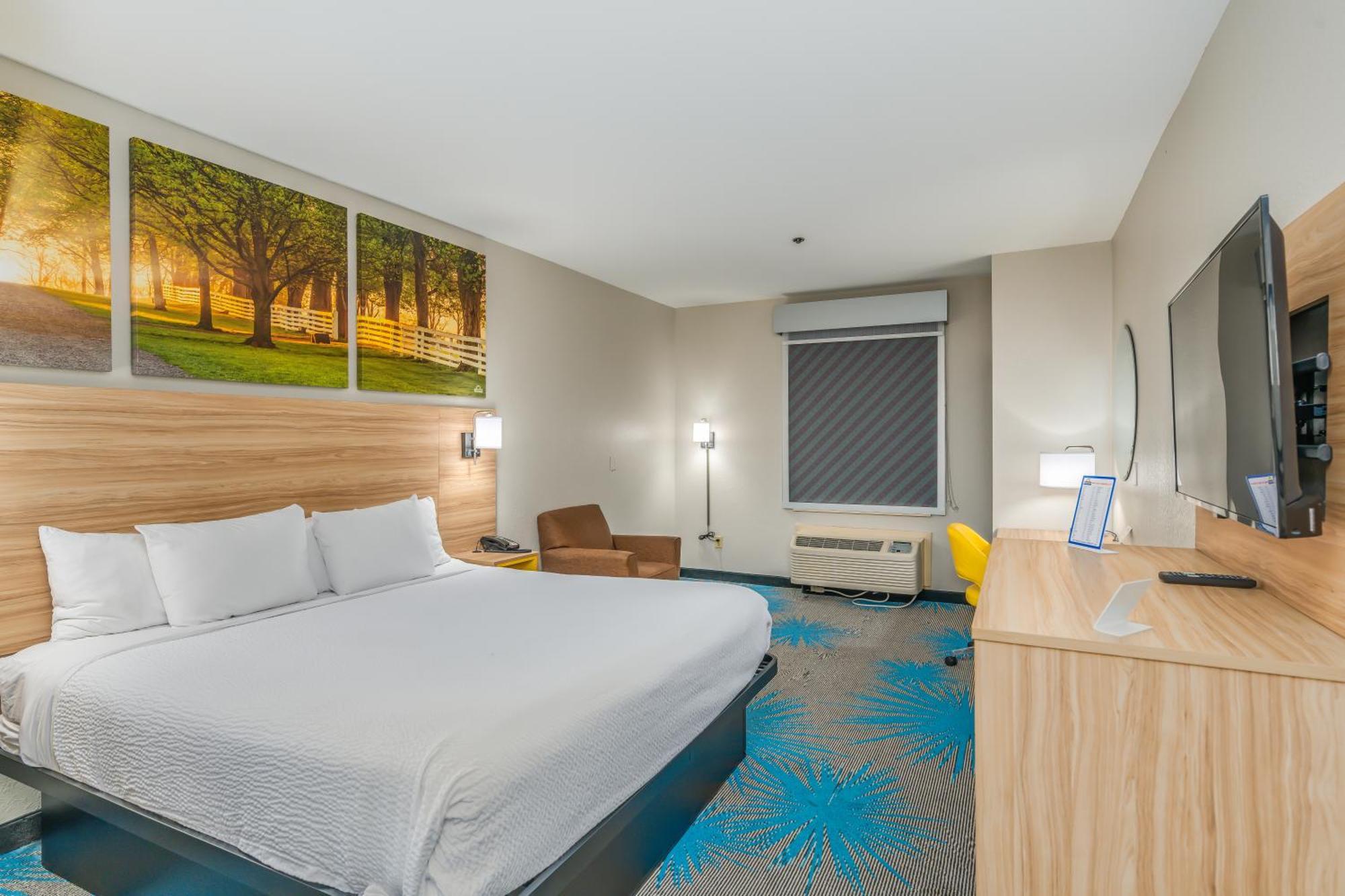Days Inn & Suites By Wyndham Prattville-Montgomery Εξωτερικό φωτογραφία