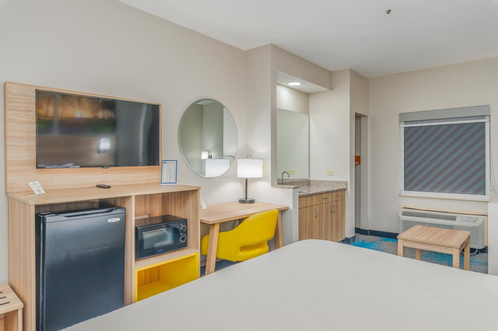 Days Inn & Suites By Wyndham Prattville-Montgomery Εξωτερικό φωτογραφία