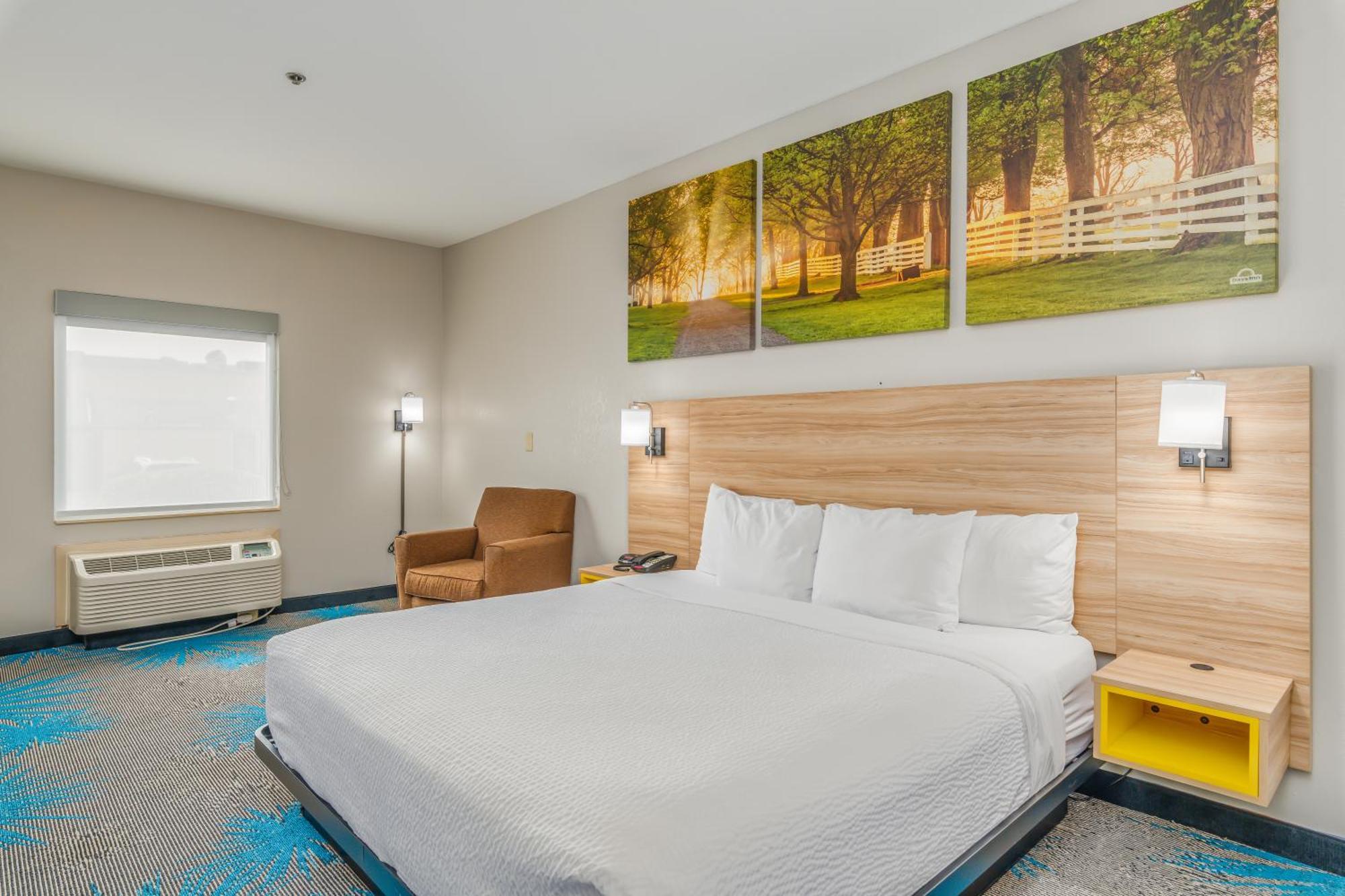 Days Inn & Suites By Wyndham Prattville-Montgomery Εξωτερικό φωτογραφία