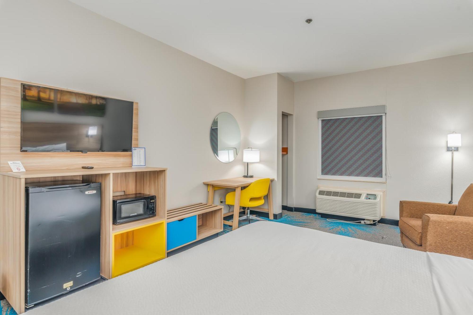Days Inn & Suites By Wyndham Prattville-Montgomery Εξωτερικό φωτογραφία